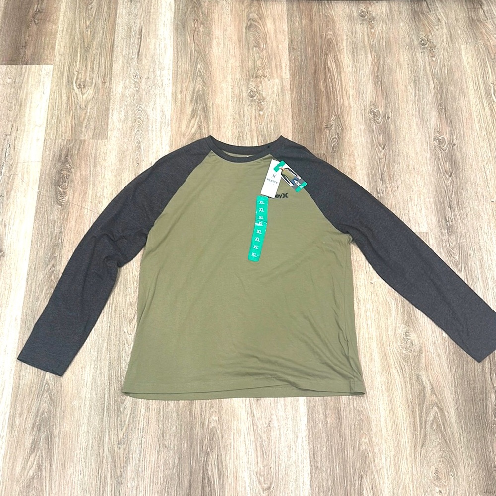 Hurley Long Sleeve - XL